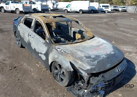 2022 Hyundai Elantra Sel from USA, damaged, VIN 5NPLN4AG5NH059105